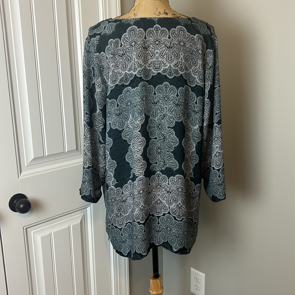 Violet and Claire tunic top size extra large - Picture 6 of 11